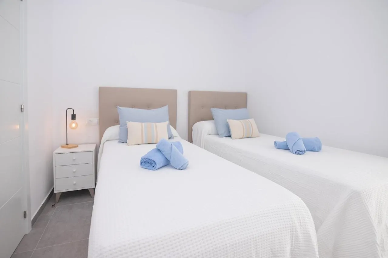 Poris 1 Beachfront Corralejo By Holidays Home 0*,  ספרד